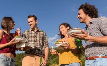 Is It Healthier To Eat Standing Up